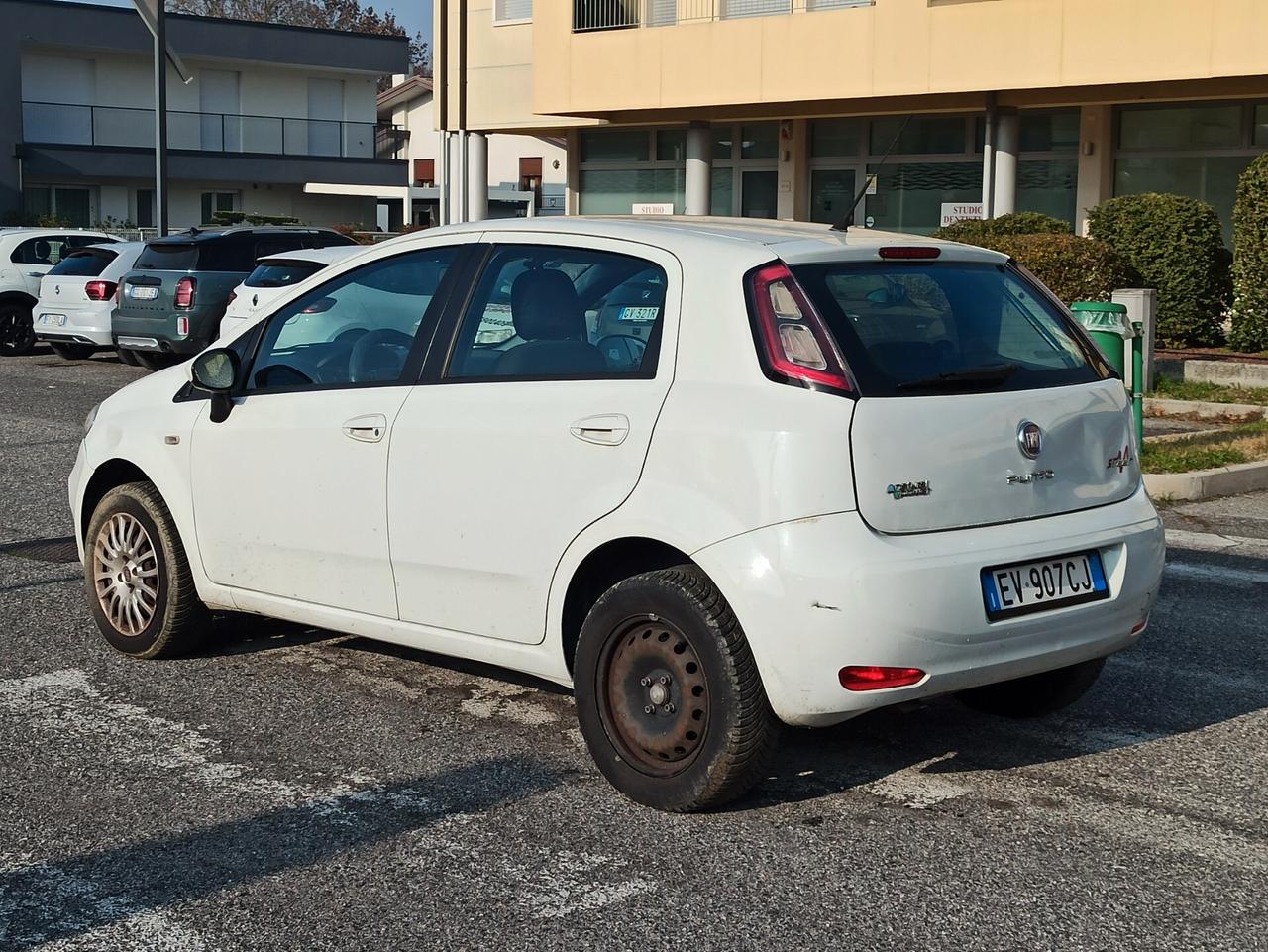 Fiat Punto 1.4 8V 5 porte Natural Power Street