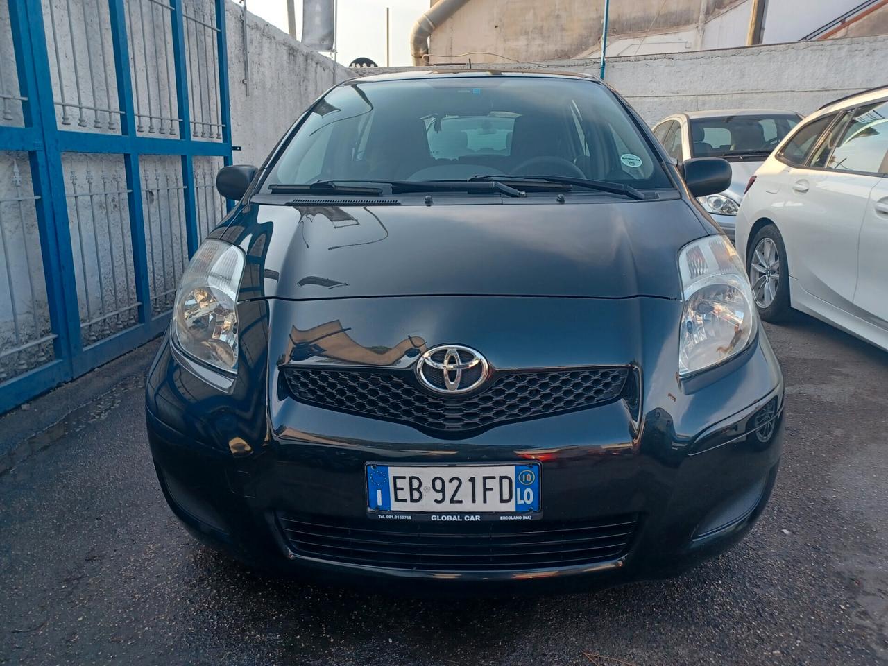 Toyota Yaris 1.4 D-4D 90 CV 5 PORTE ANNO 2010