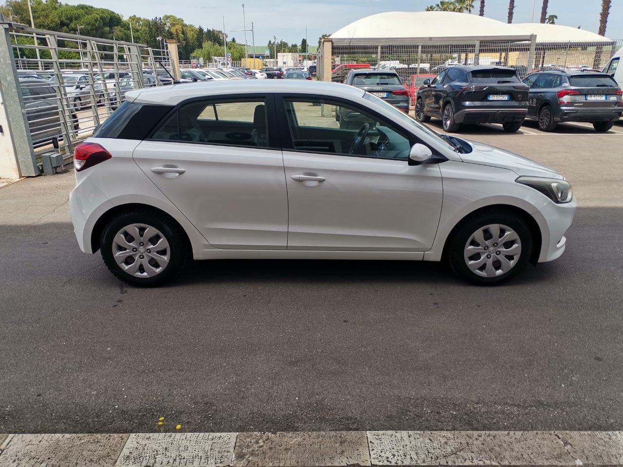 Hyundai i20 5 Porte i20 5p 1.2 Classic 84cv