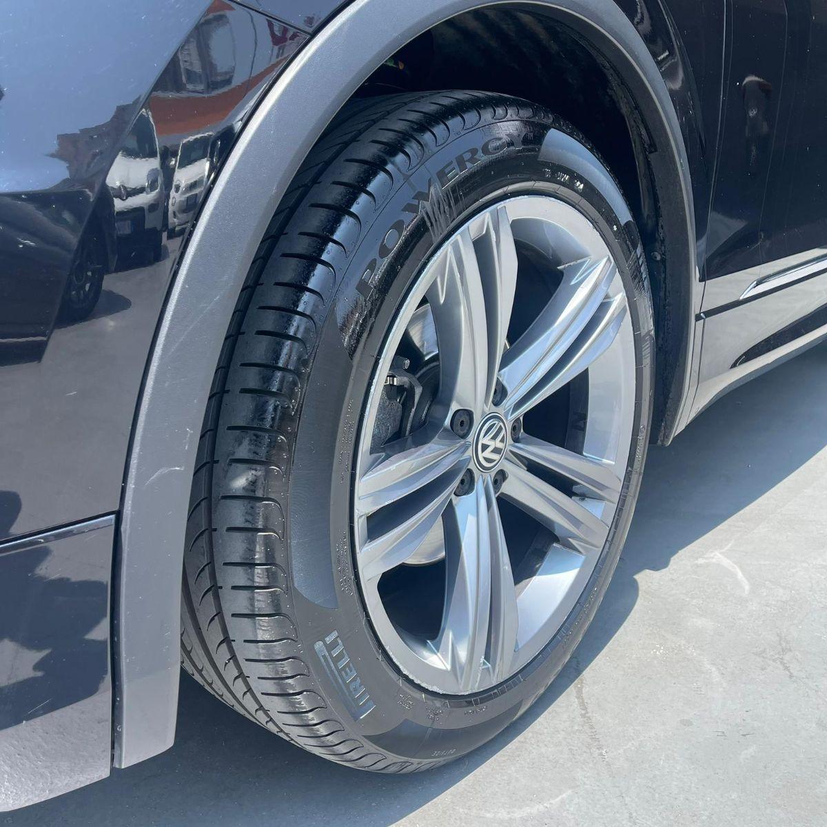 VOLKSWAGEN - Tiguan - 2.0 TDI 150CV SCR DSG R-Line
