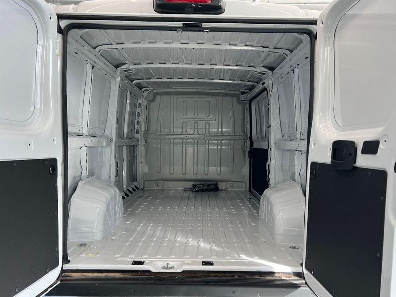 Peugeot Boxer Boxer 330 2.2 BlueHDi 120 S&S PM-TM Furgone