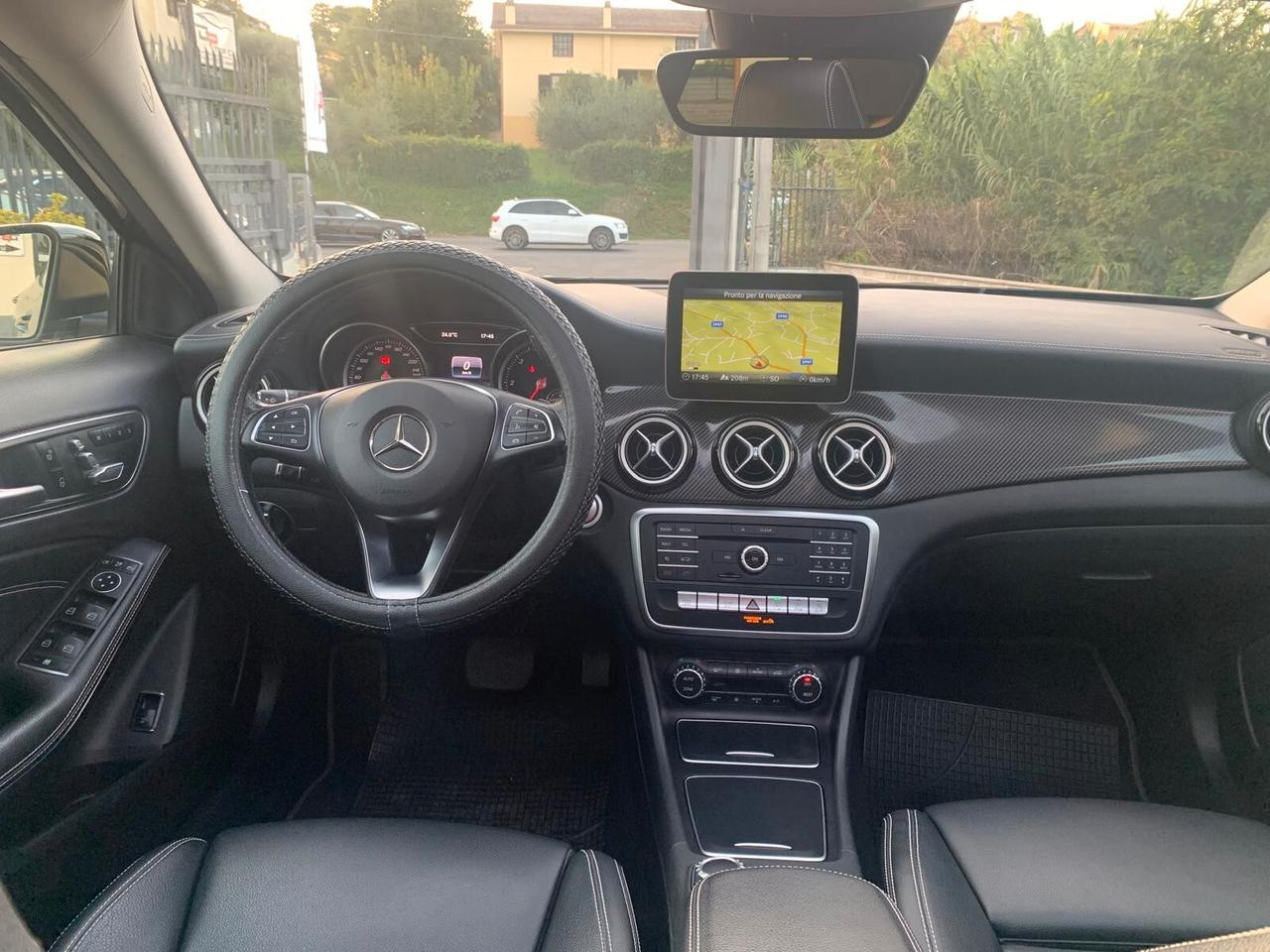 Mercedes-benz GLA 200 d Automatic 4Matic Night Edition