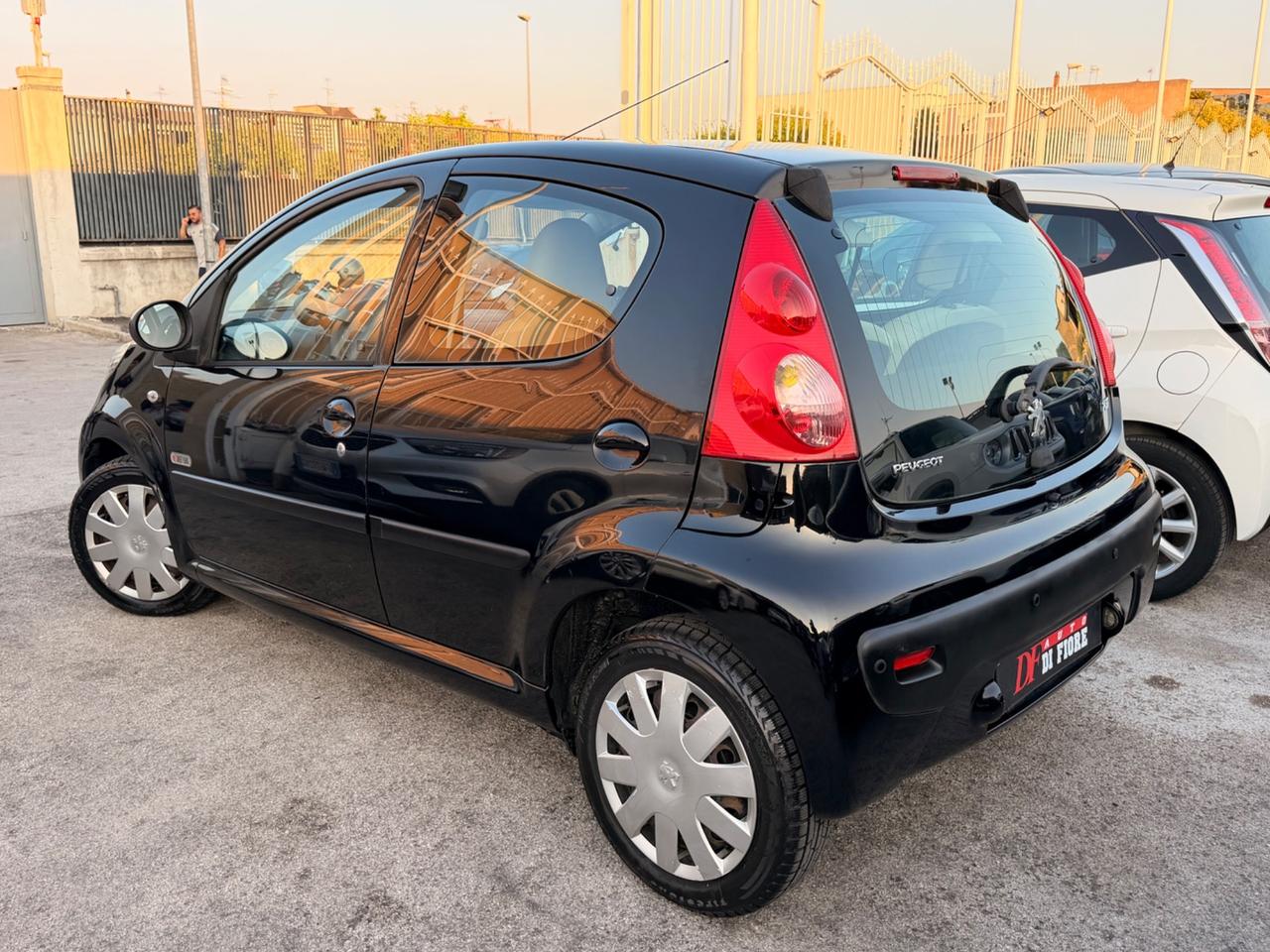 Peugeot 107 1.0 Sweet Years 2Tronic 80.000km