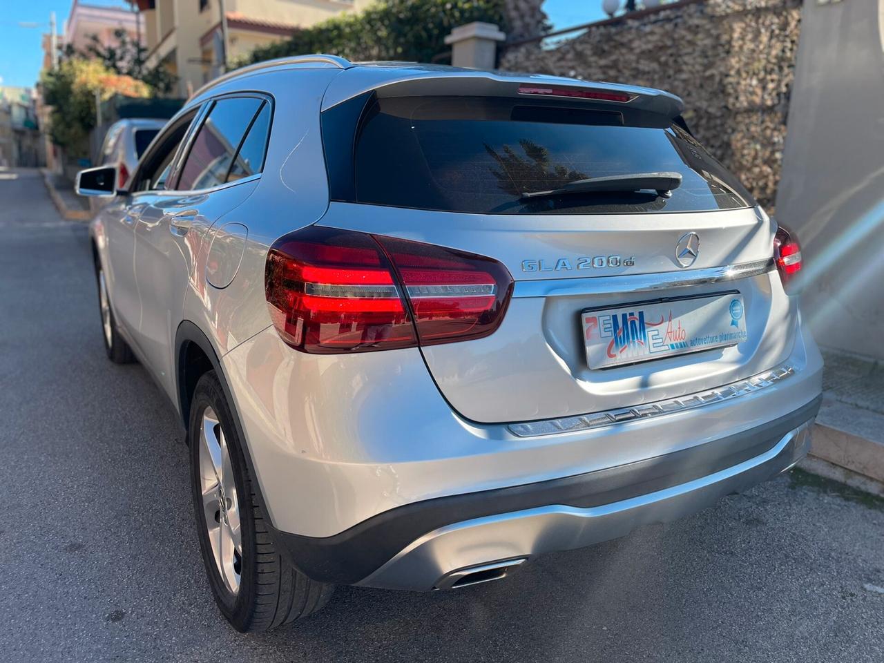 Mercedes-benz GLA 200 d Automatic Premium