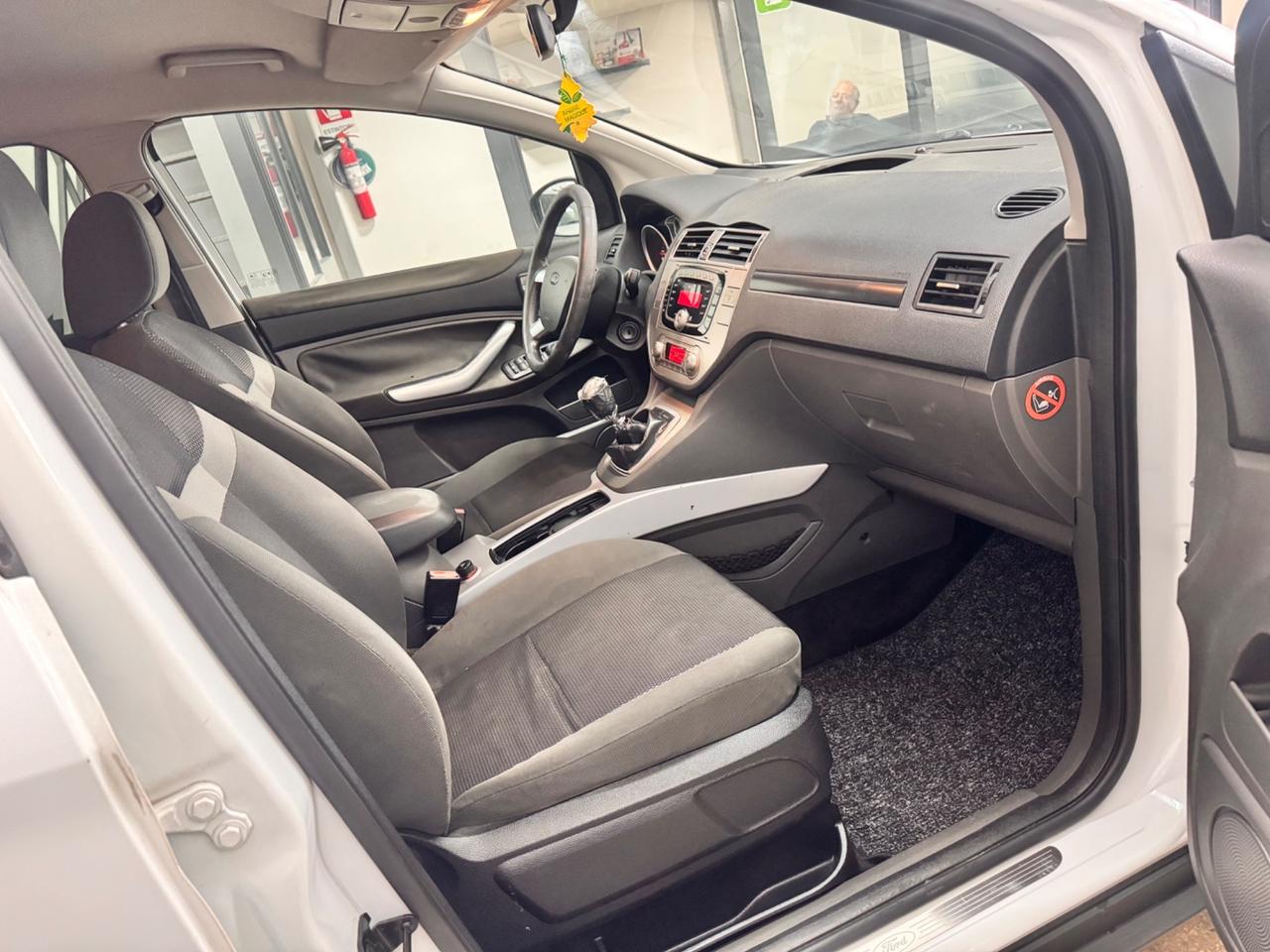 Ford Kuga 2.0 TDCi 136 Cv 2WD Titanium