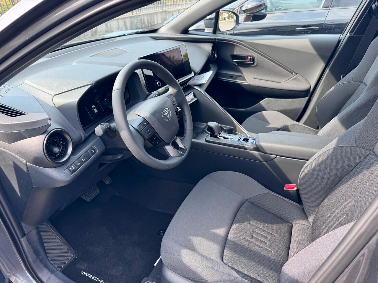 C-HR 2.0 PHEV Trend