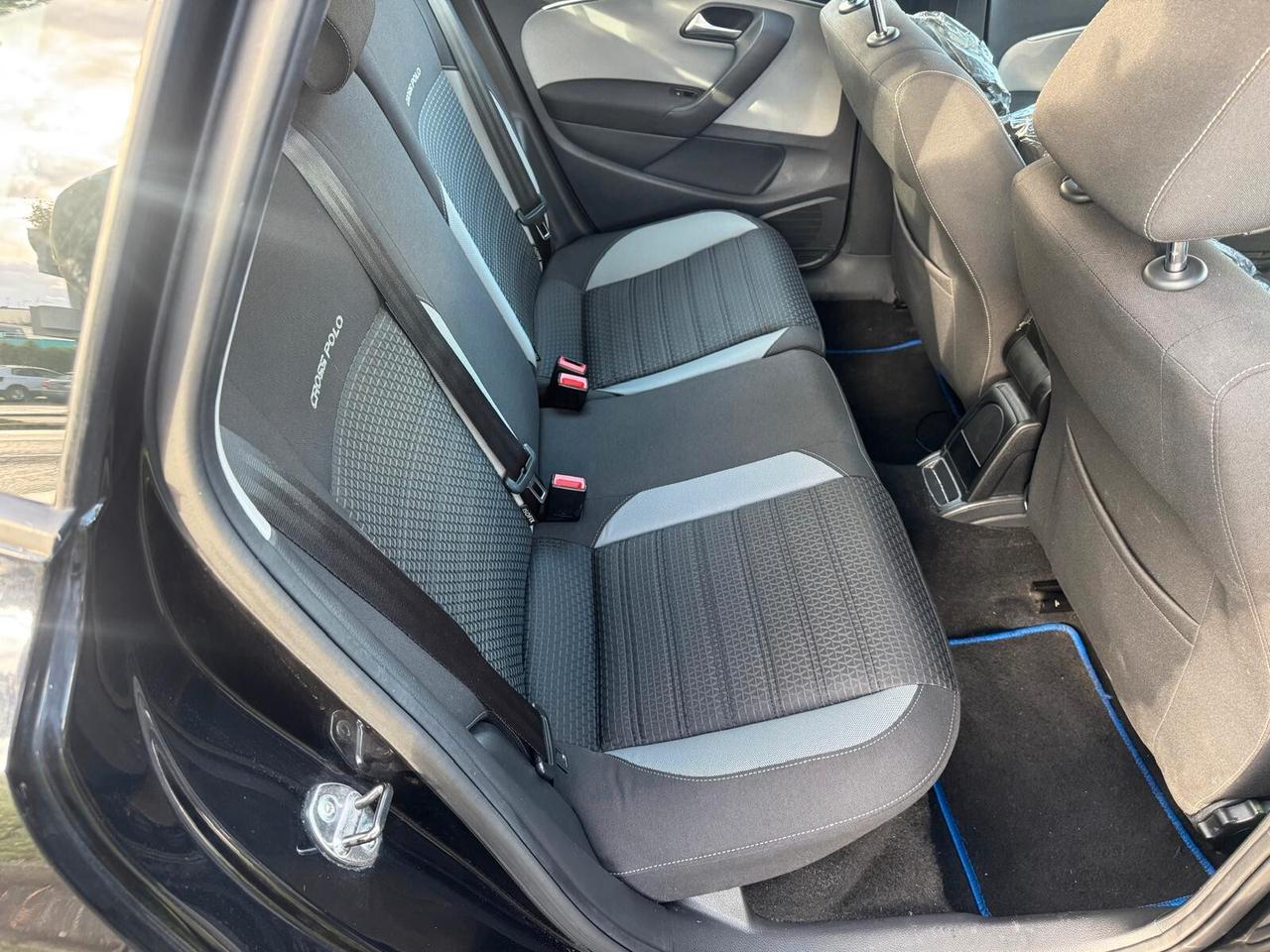 VW Polo Cross 1.4 TDI NEOPATENTATO GARANZIA 12MESI