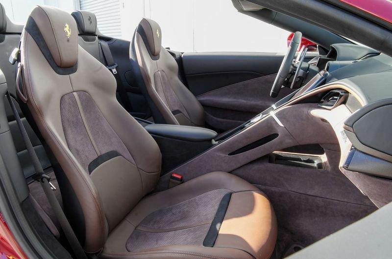 Ferrari Roma Spider Roma Spider - Elegantissima combo colori-Surround View