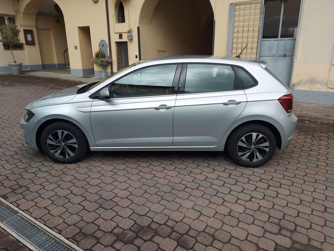 Volkswagen Polo Comfortline 1.6 TDI 95 Cv DSG