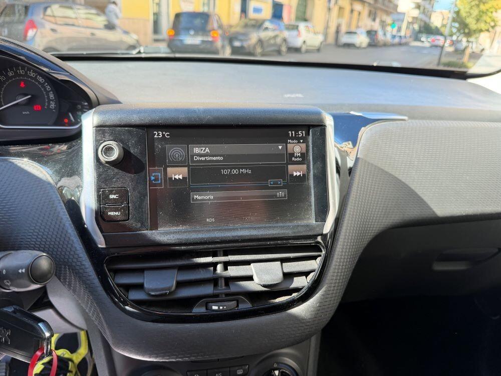 peugeot 2008 1.2 82 cv allure certificata italia