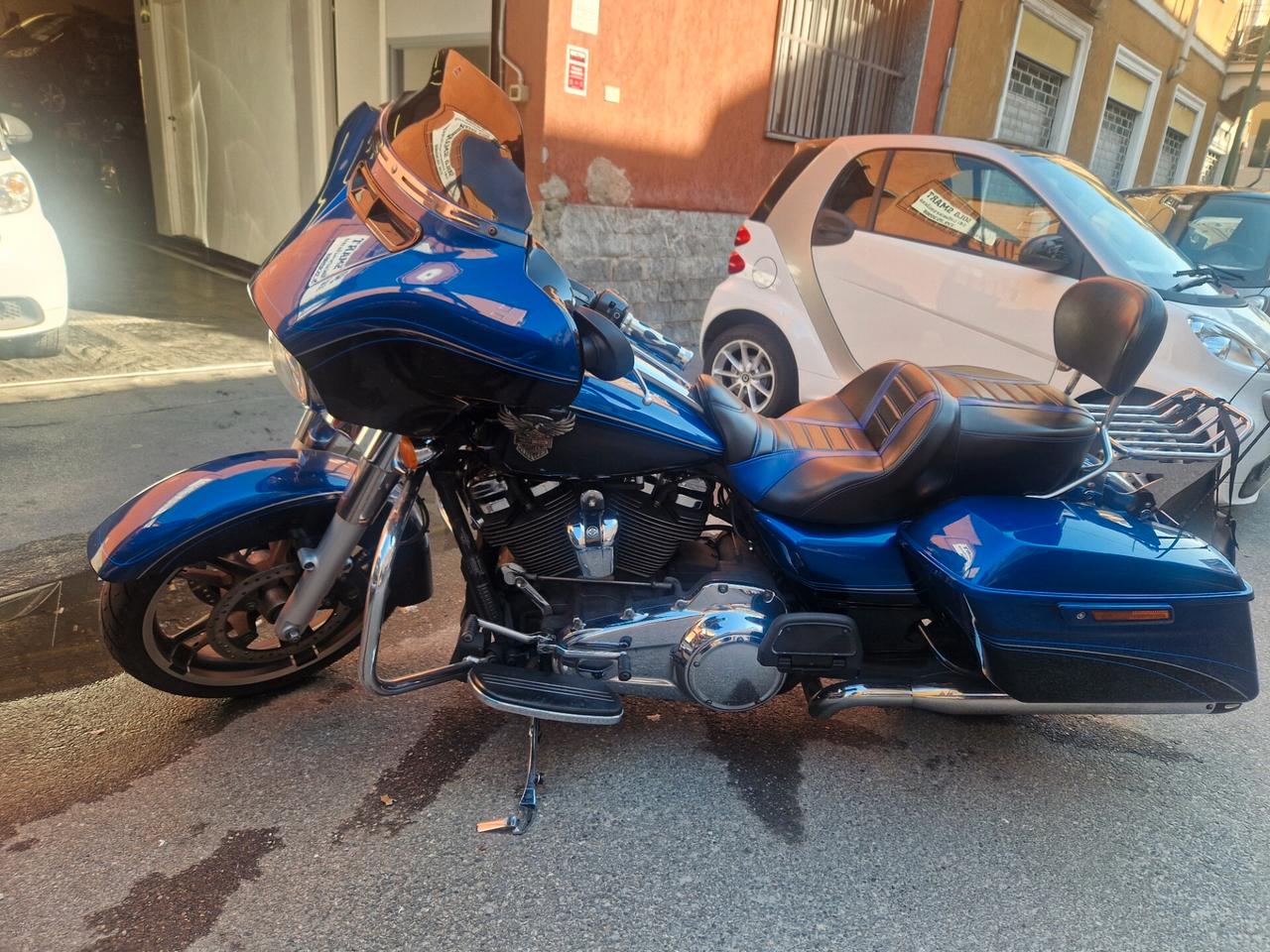 Harley-davidson Street Glide anniversary