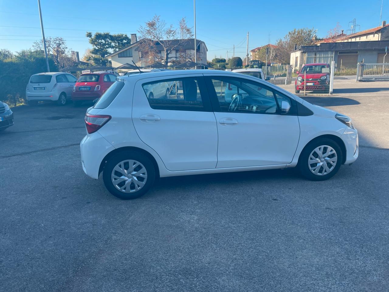 Toyota Yaris 1.0 5 porte