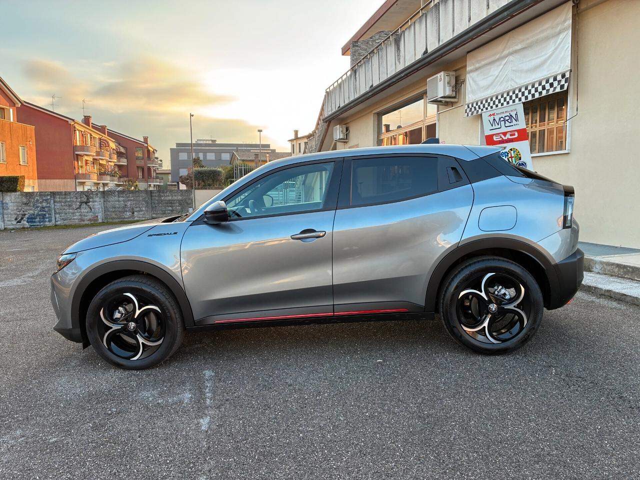 Alfa Romeo Junior 1.2 145 CV Hybrid eDCT6 Speciale