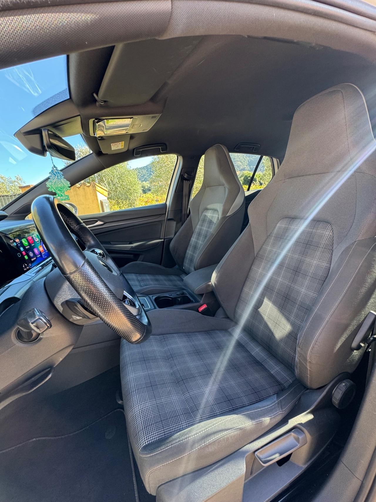 Volkswagen Golf VIII 2.0 tdi GTD