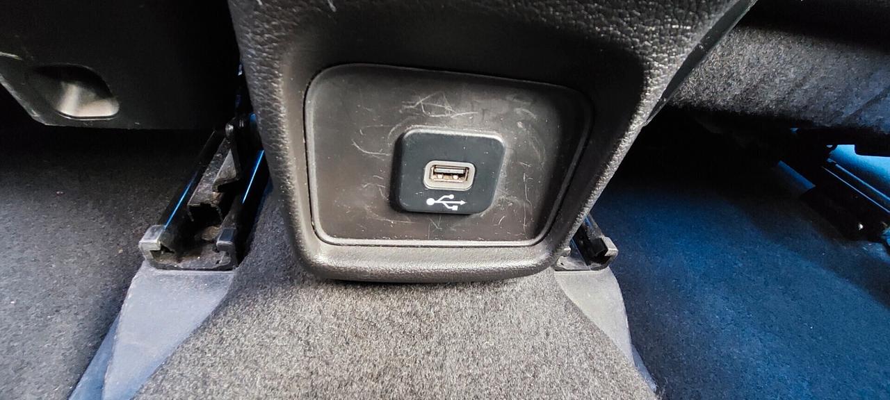 JEEP COMPASS 2WD LONGITUDE 1,6 DIESEL 120 CV RETROCAMERA NAVIGATORE TELEFONO FULL FULL