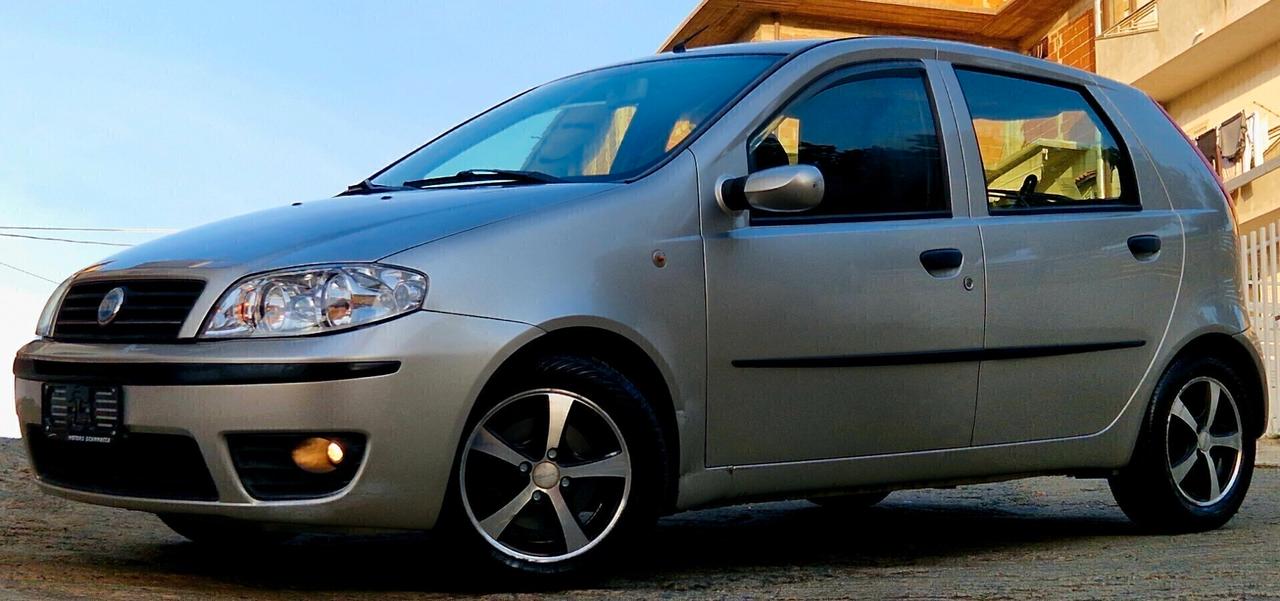 Fiat Punto 1.3 Mjt 70Cv 5P Dynamic-2005