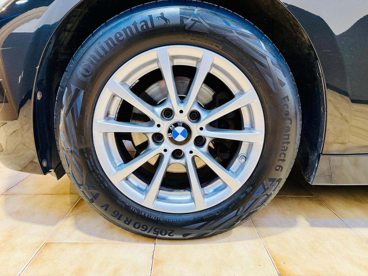 BMW 318d Touring LED / Sedili Risc. / Navi