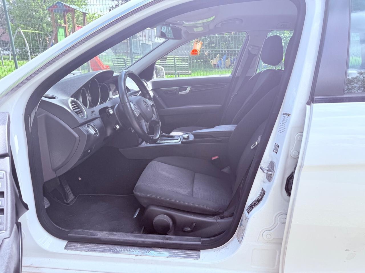 Mercedes-benz C 220 CDI - 150 MILA KM REALIIIIIIII