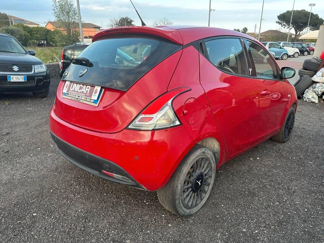 Lancia Ypsilon 1.2 8v Gold c CL 69cv E6