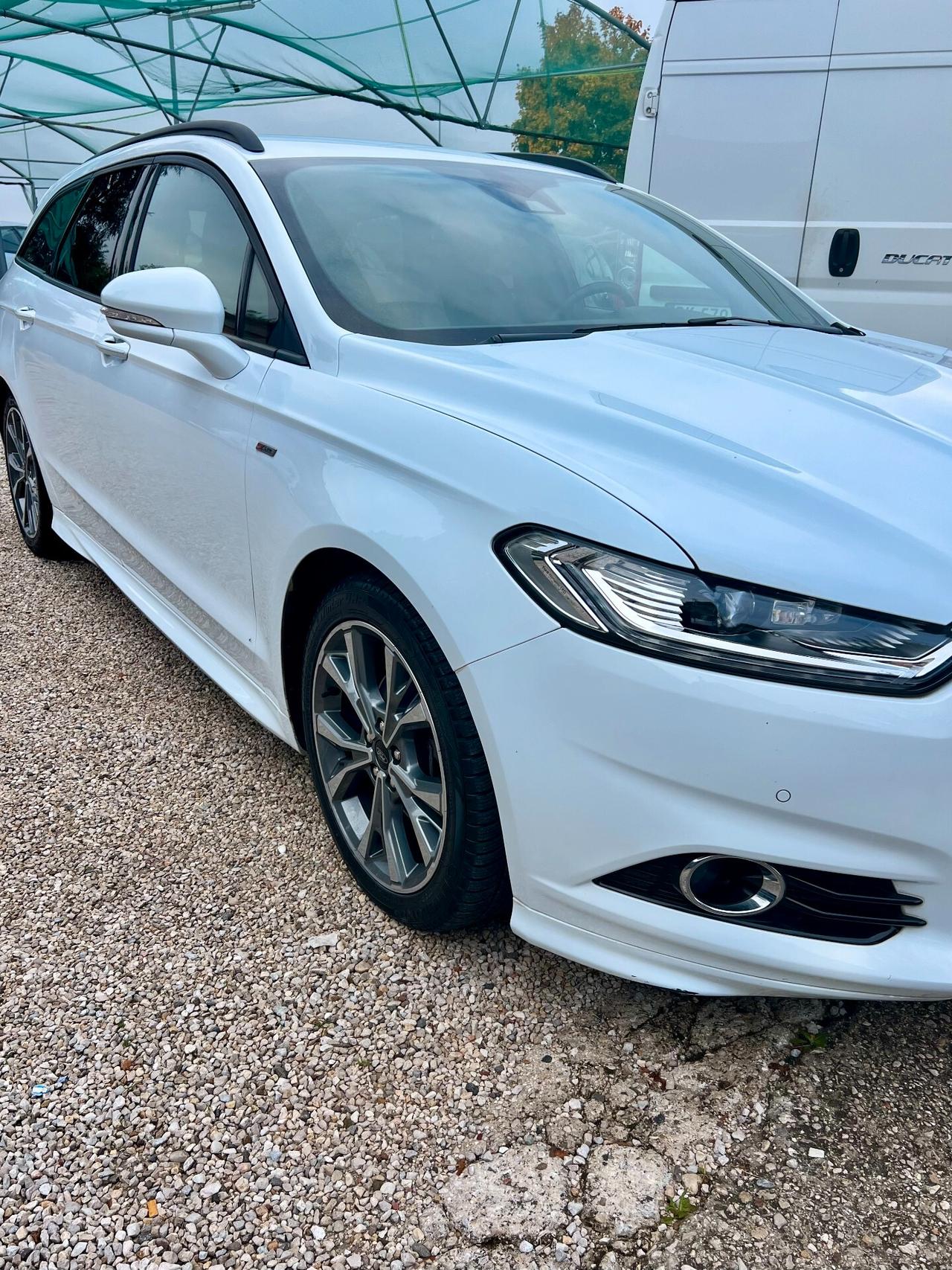 Ford Mondeo 2.0 TDCi 180 CV S&S Powershift AWD 5p. Vignale
