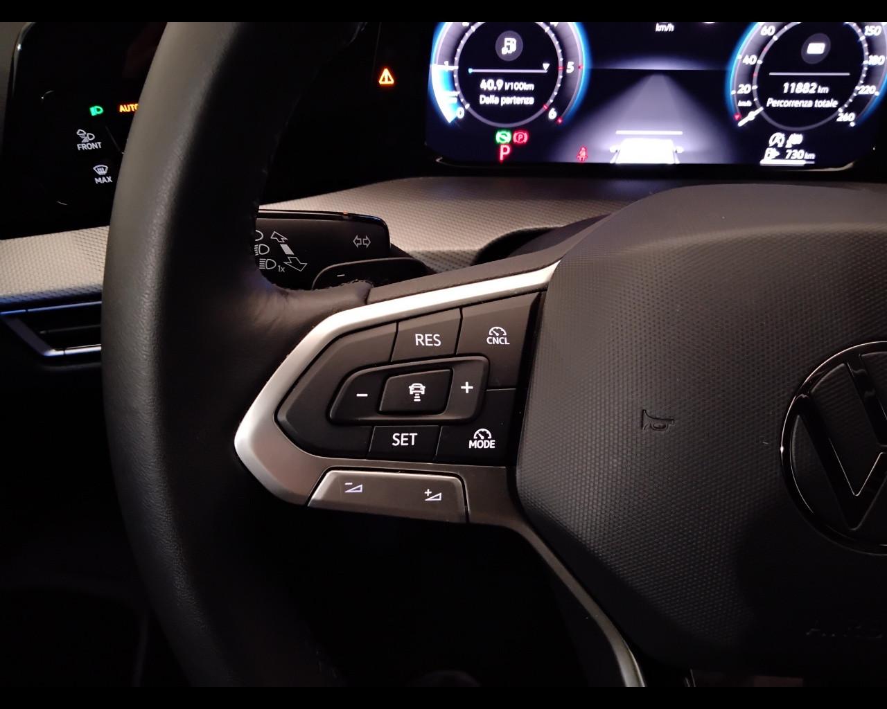 VOLKSWAGEN Golf VIII 2024 - Golf 2.0 tdi Style 150cv dsg