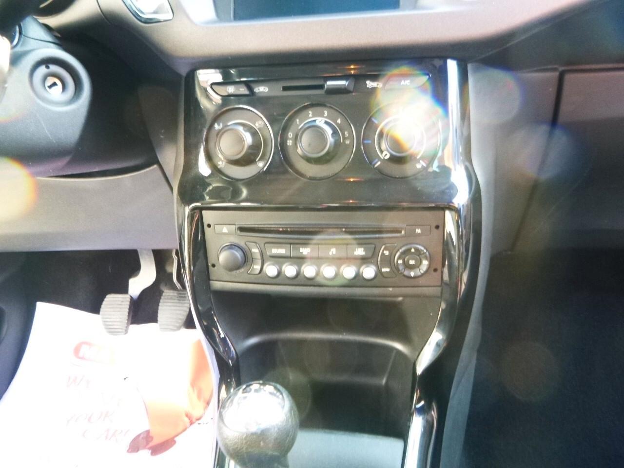 Citroen C3 PureTech 82 Live Edition NEOPATENTATI