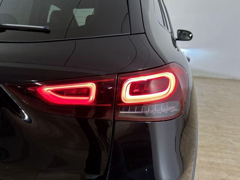 Mercedes-Benz GLA GLA 180 Premium auto