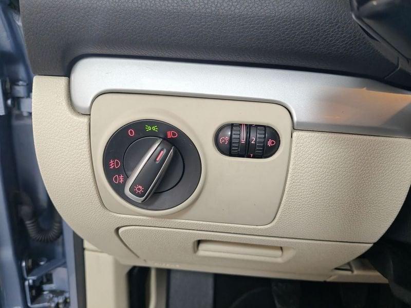 Volkswagen Golf Golf 5p 1.6 tdi Highline