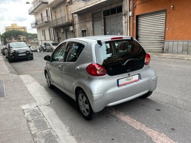 Toyota Aygo 1.0 12V 5 porte