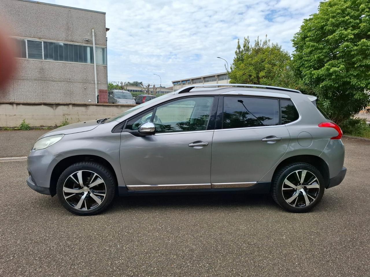 Peugeot 2008 1.6 HDi 2016 SOLAMENTE 85.000 KM