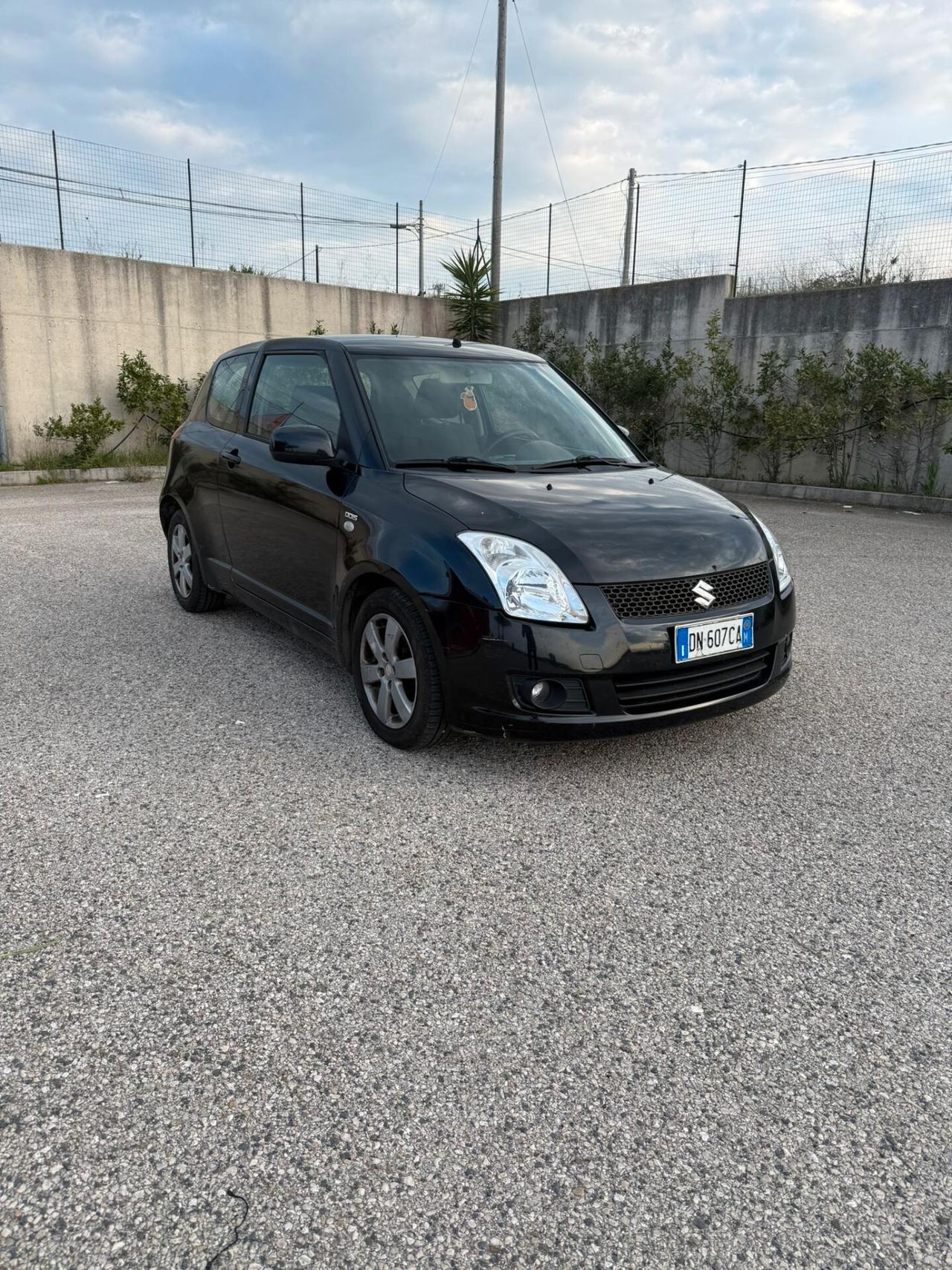 Suzuki Swift 1.3 DDiS 3p. GL