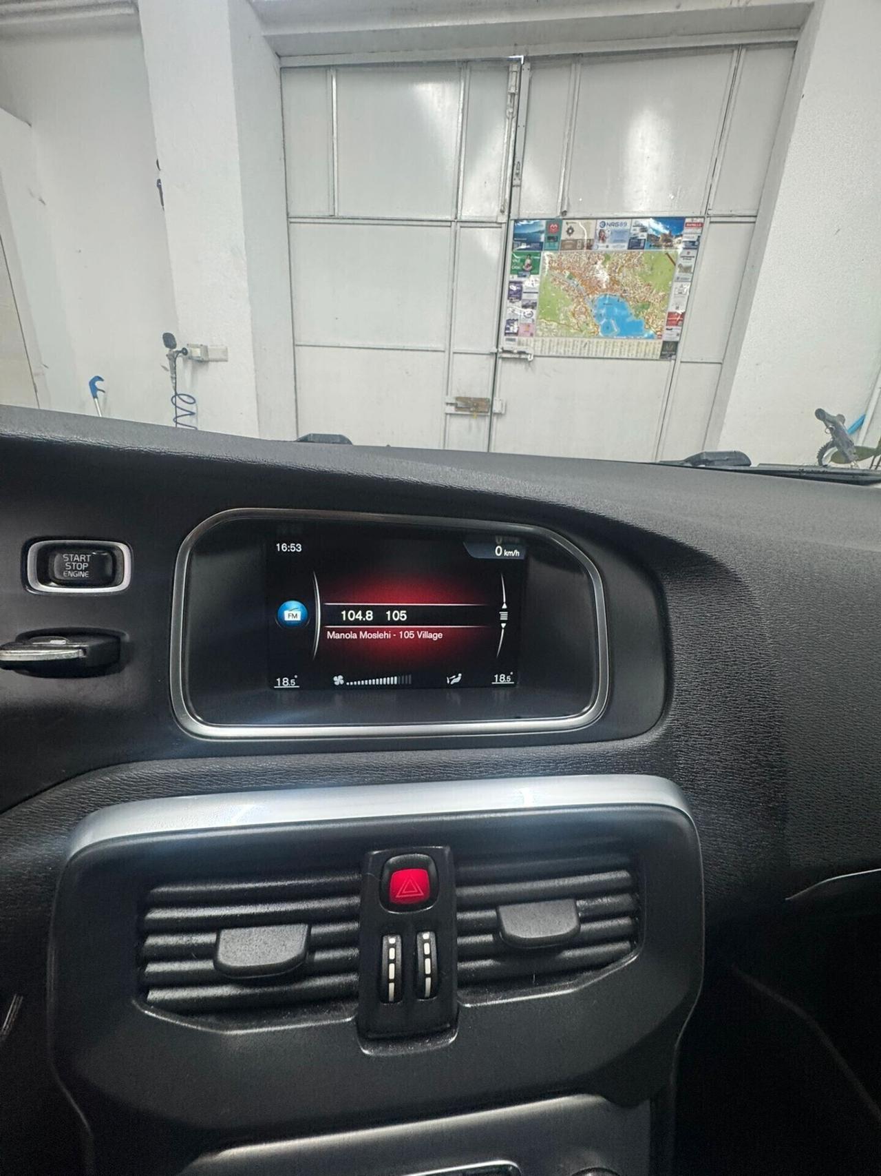 Volvo V40 D2 1.6 Summum