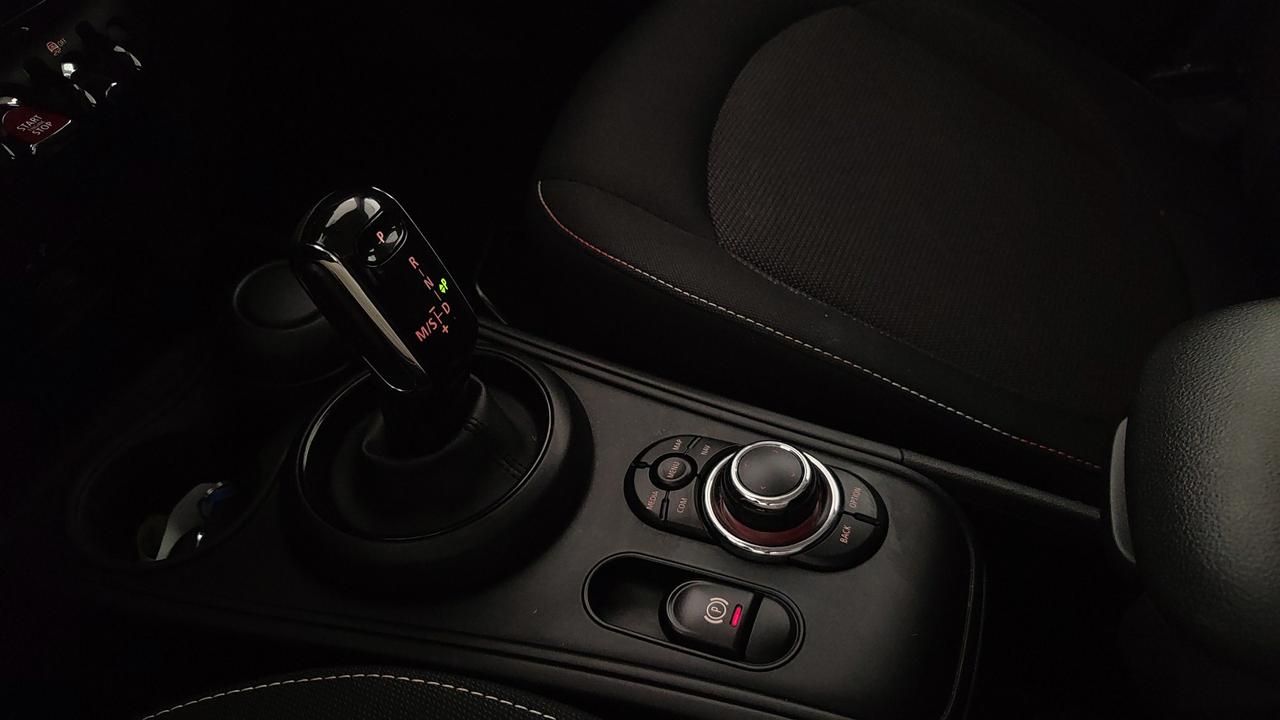 MINI Mini Countryman 1.5 Cooper Business auto