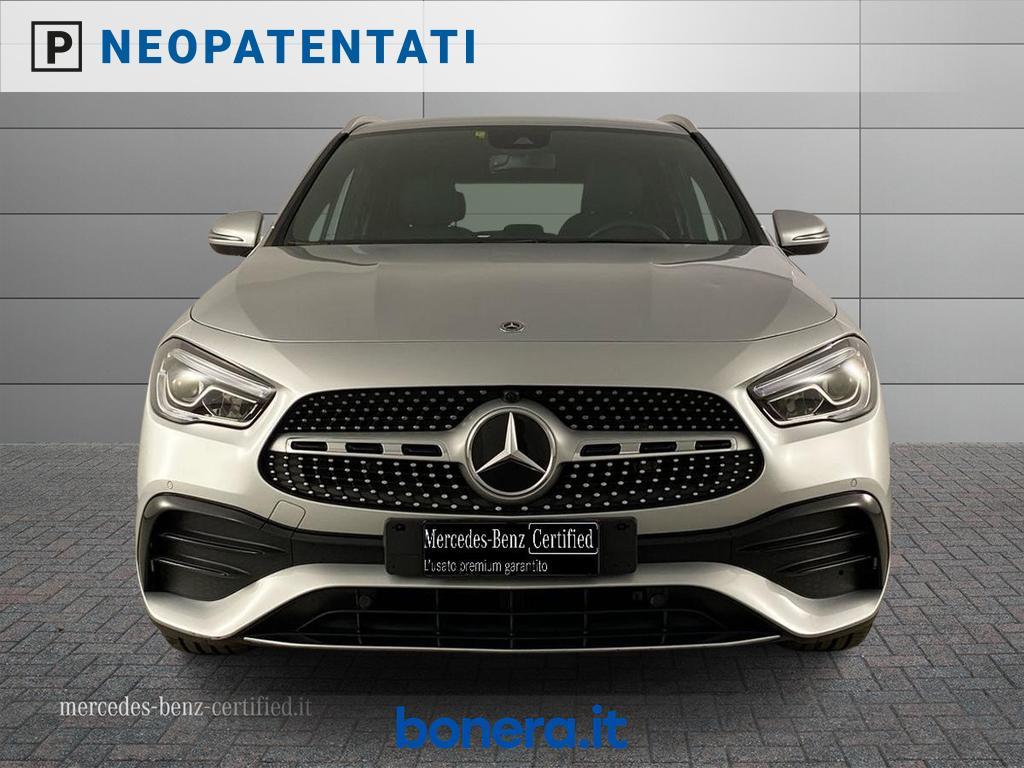 Mercedes GLA 180 180 D AMG Line Premium Plus 8G-DCT
