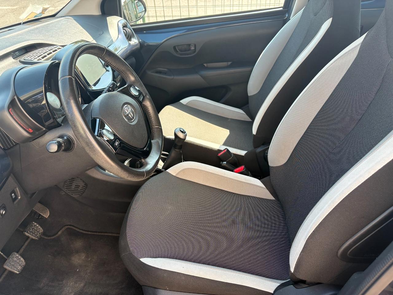 Toyota Aygo 1.0 VVT-i 69 CV 5p. x-cool 40 mila KM.