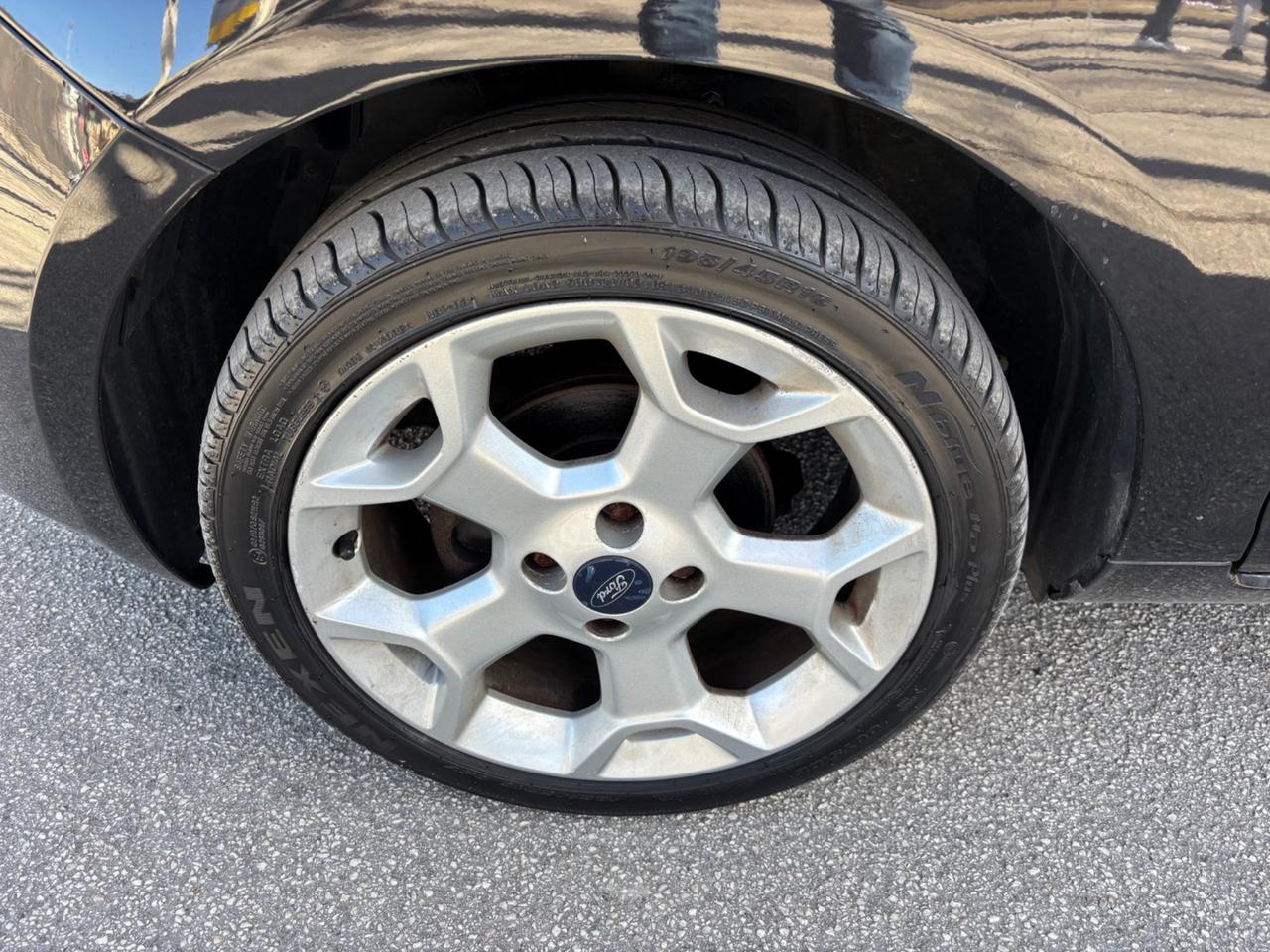 Ford Ka 1.3 TDCi 75CV Titanium