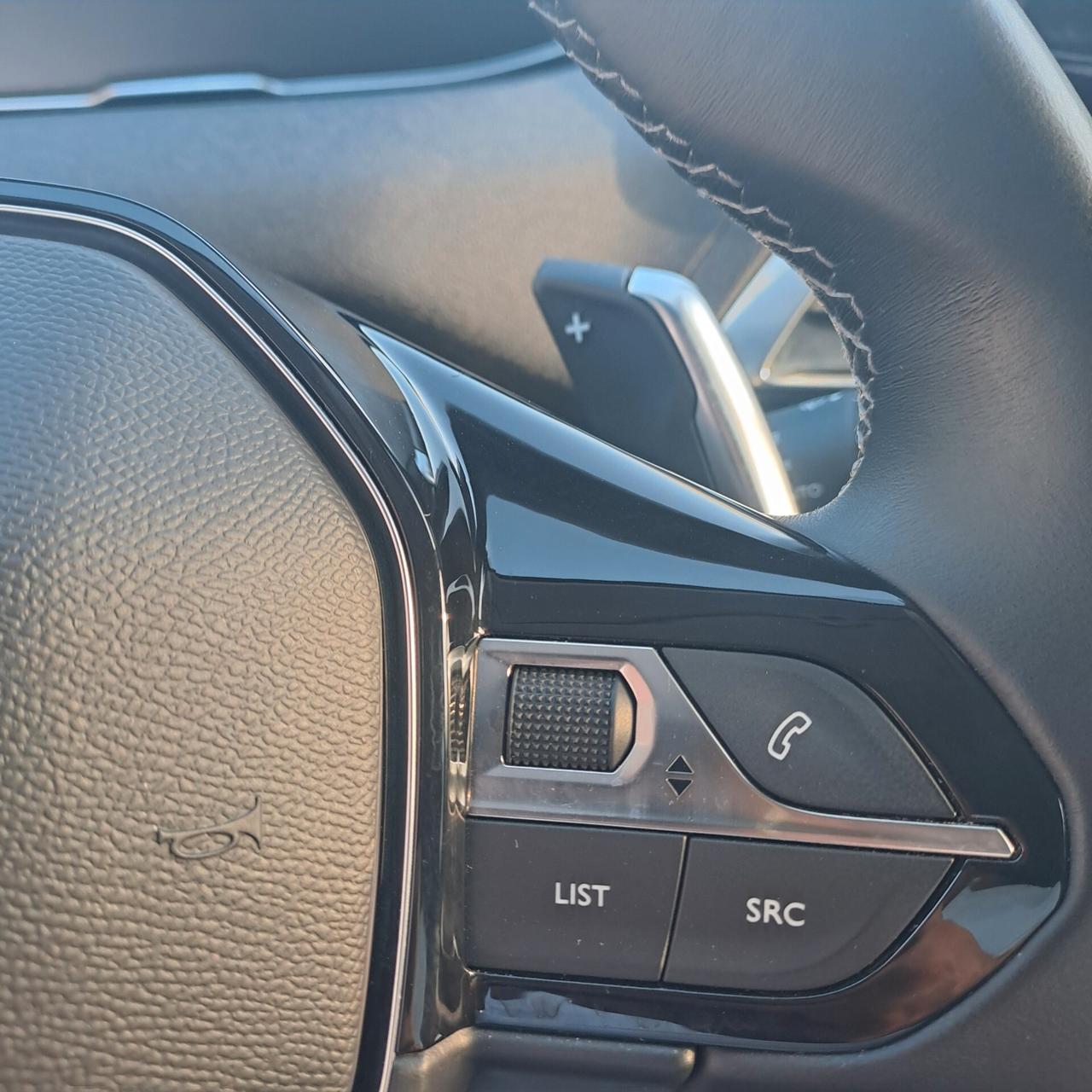Peugeot 3008 1.6 Plug-In Hybrid 225Cv Eat8 Allure