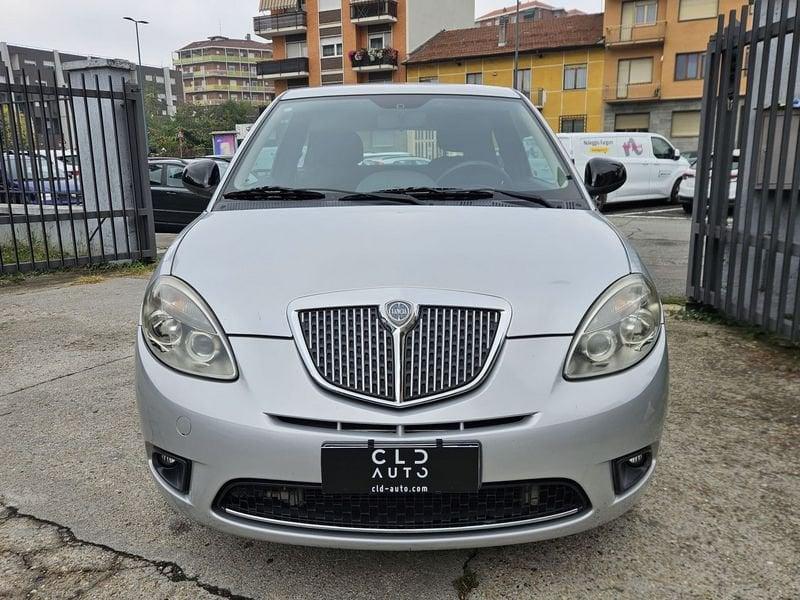 Lancia Ypsilon Ypsilon 1.2 8v Unyca