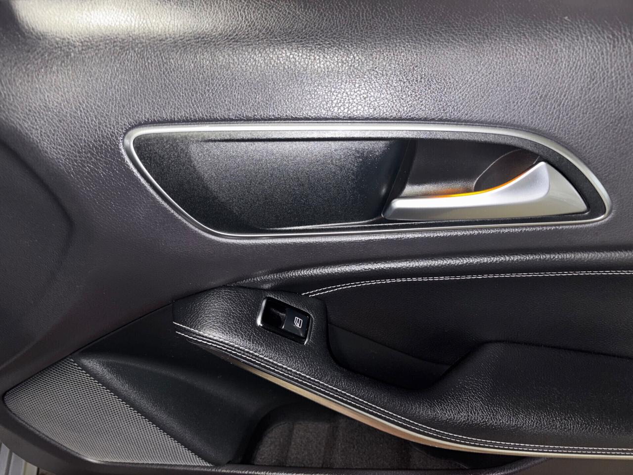 Mercedes-benz A 200 CDI Dark Night Edition
