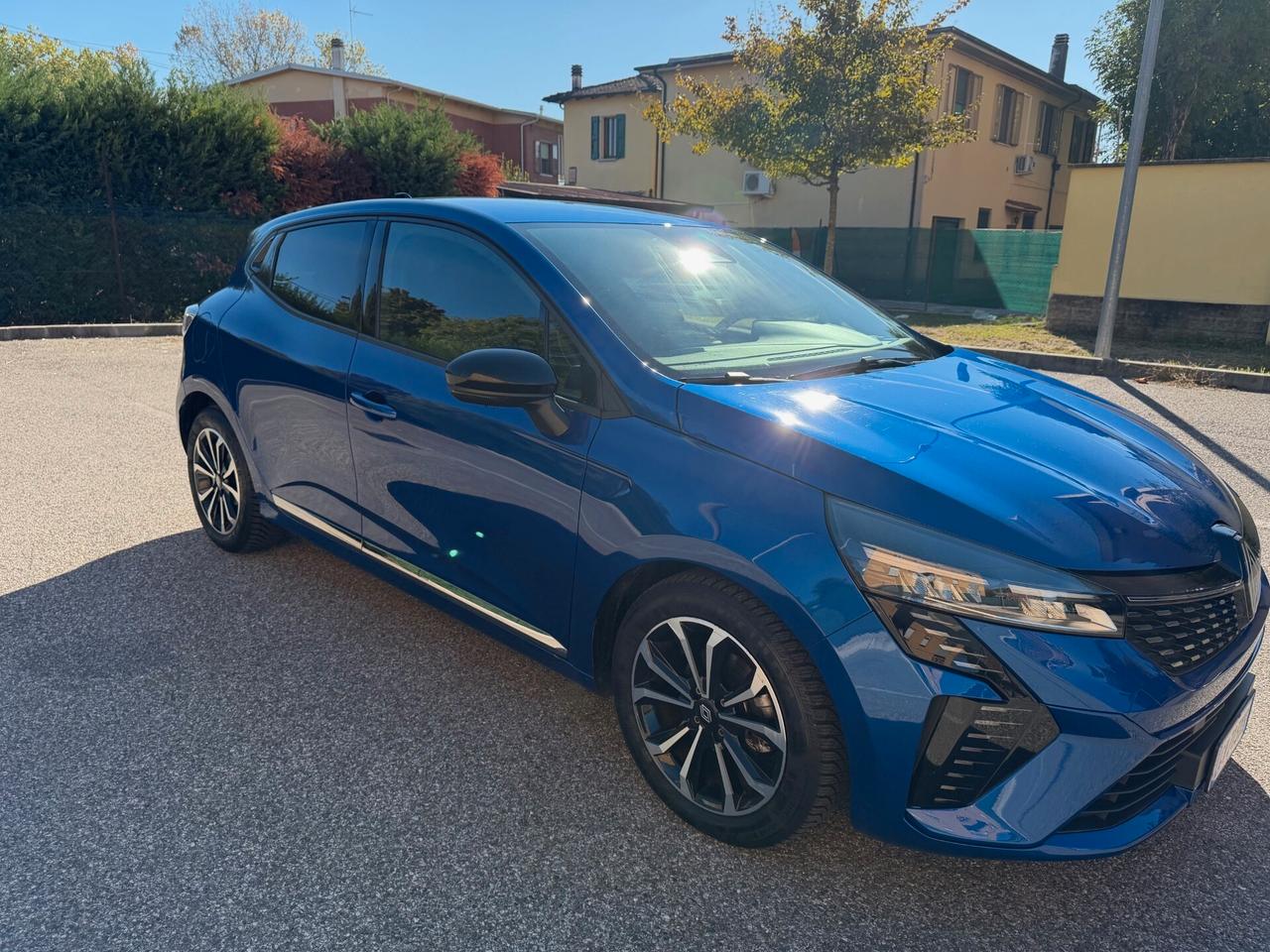 Renault Clio V 1.0 tce - NEOP. - NAV. - 12 MESI DI GARANZIA -