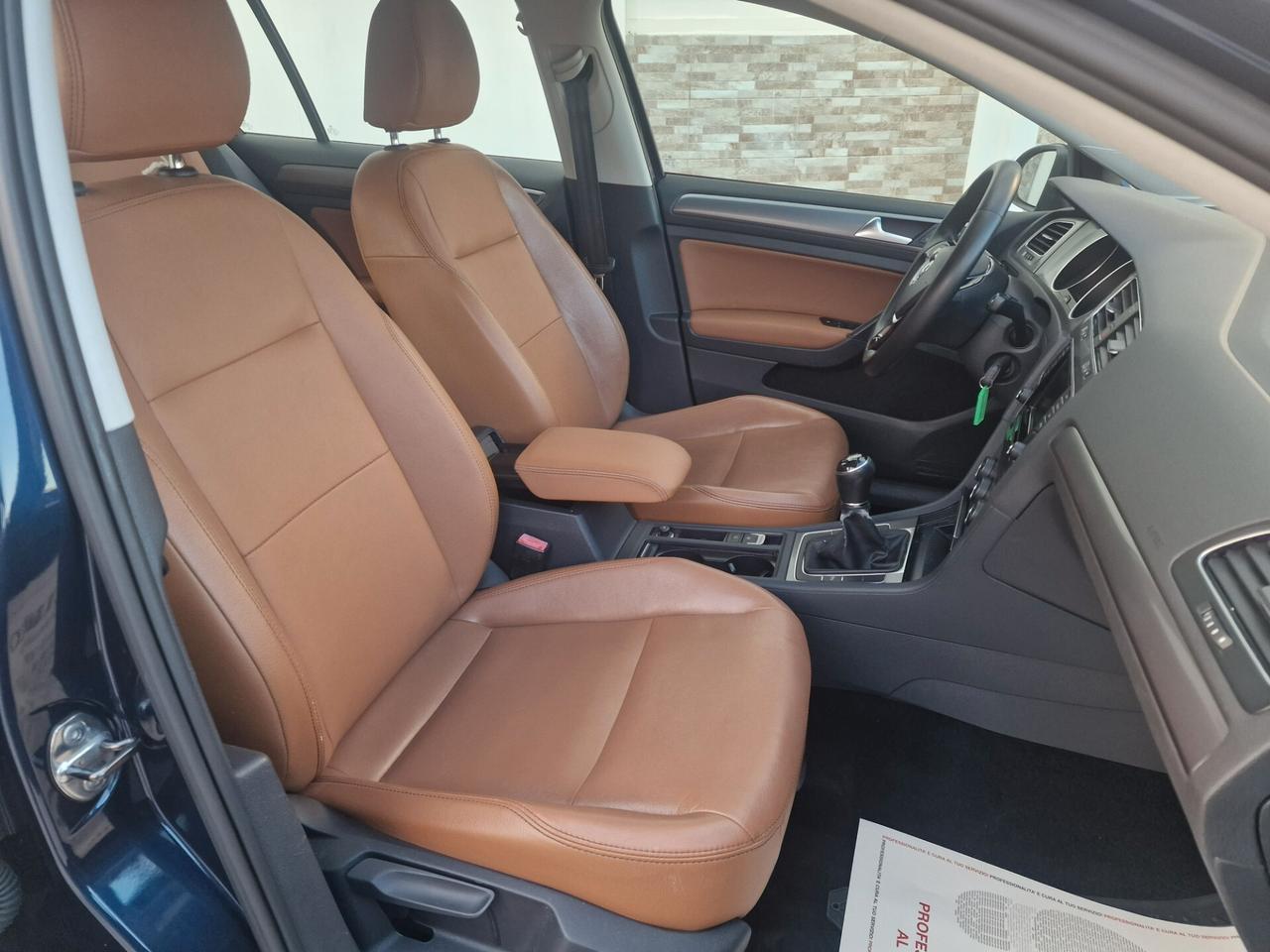 Volkswagen Golf VII 1.6 TDI 105CV