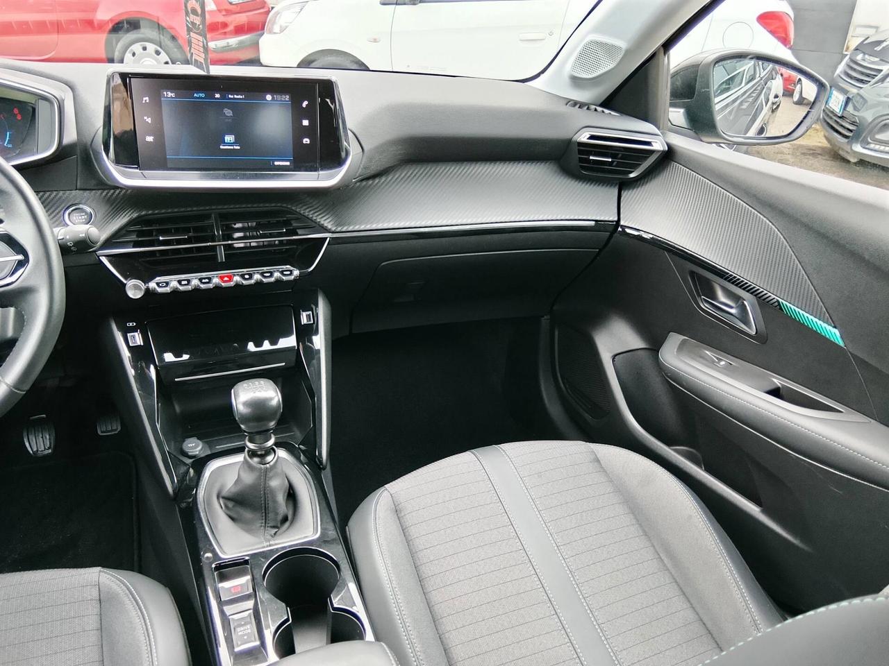 Peugeot 208 100CV GT 15K KM!