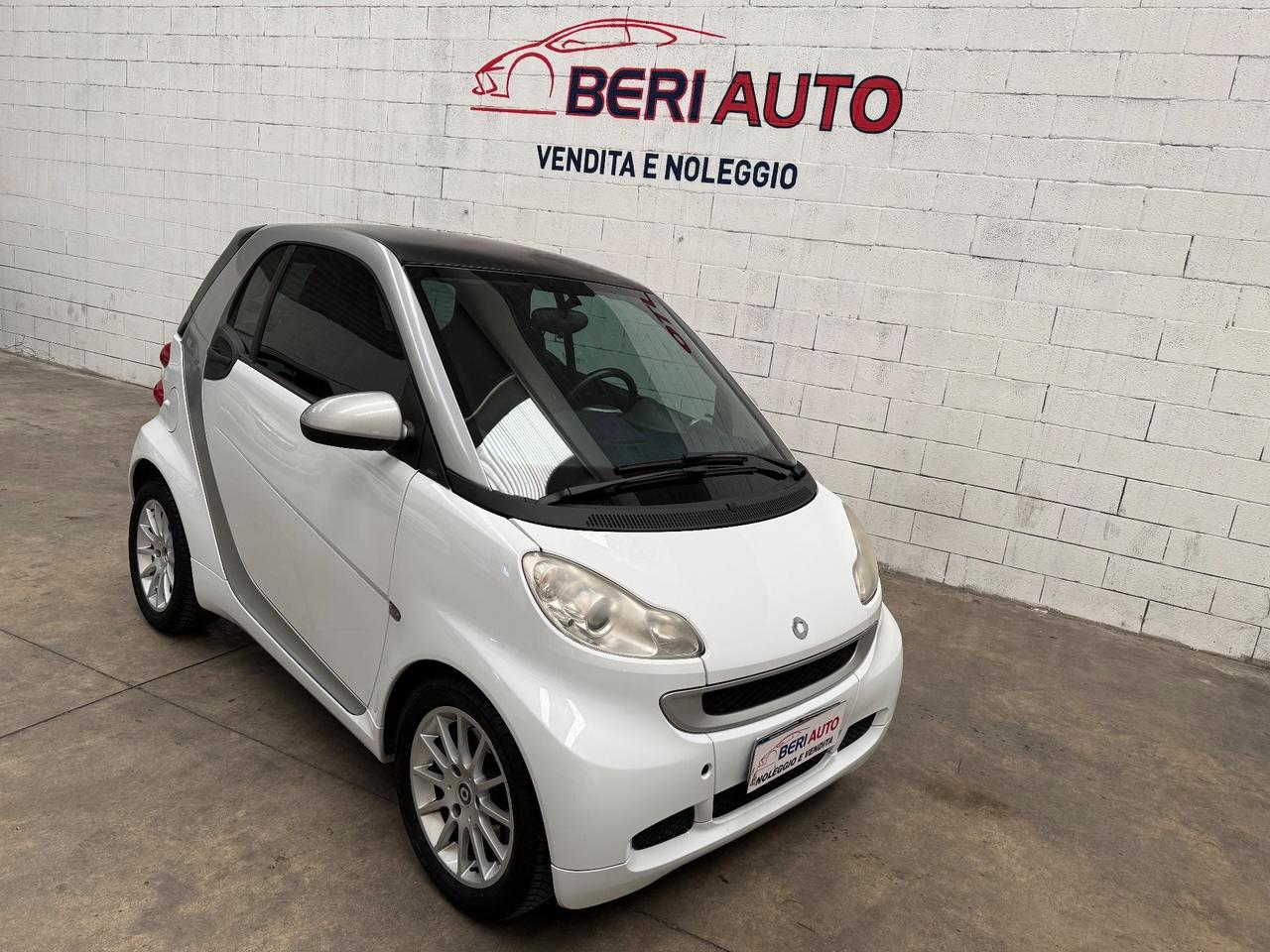 Smart ForTwo allestimento MHD coupé pure