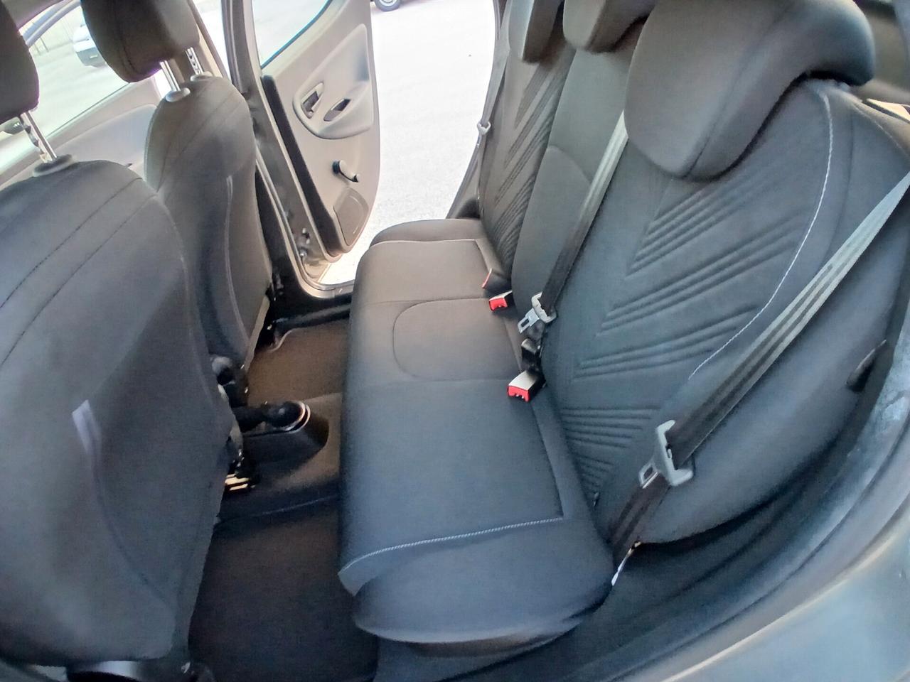 LANCIA YPSILON 1.0 HYBRID GOLD 2023