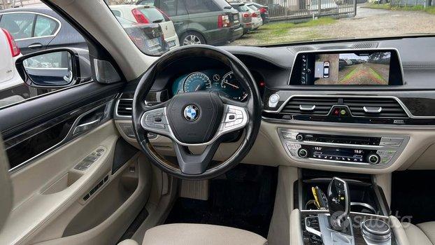 BMW Serie 7 (G11/12) - 2015