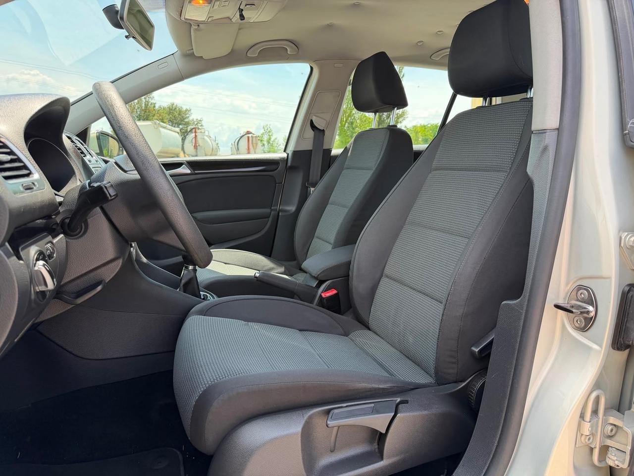Volkswagen Golf Business 1.6 TDI 5p Highline