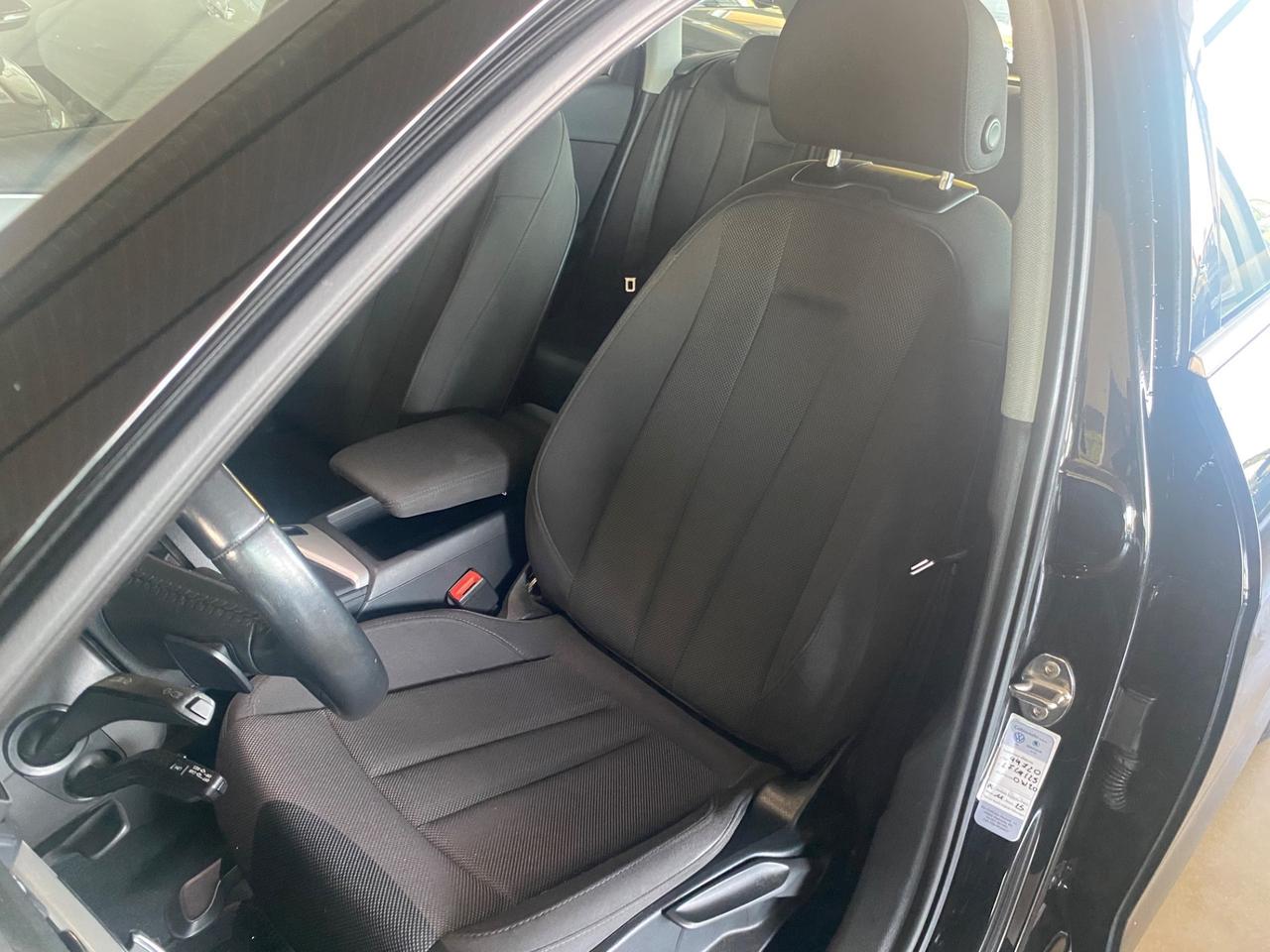 Audi A4 Avant 40 TDI S tronic Business