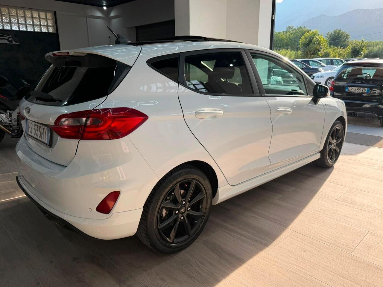 Ford Fiesta 1.1 85 CV 5 porte ST-Line TETTO UNICOPROPRIETARIO