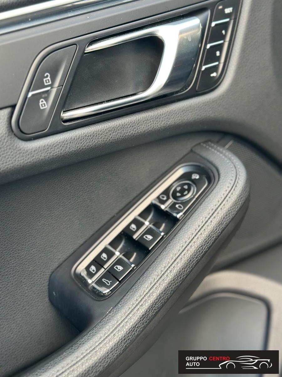 Porsche Macan 2.0 T- 2023