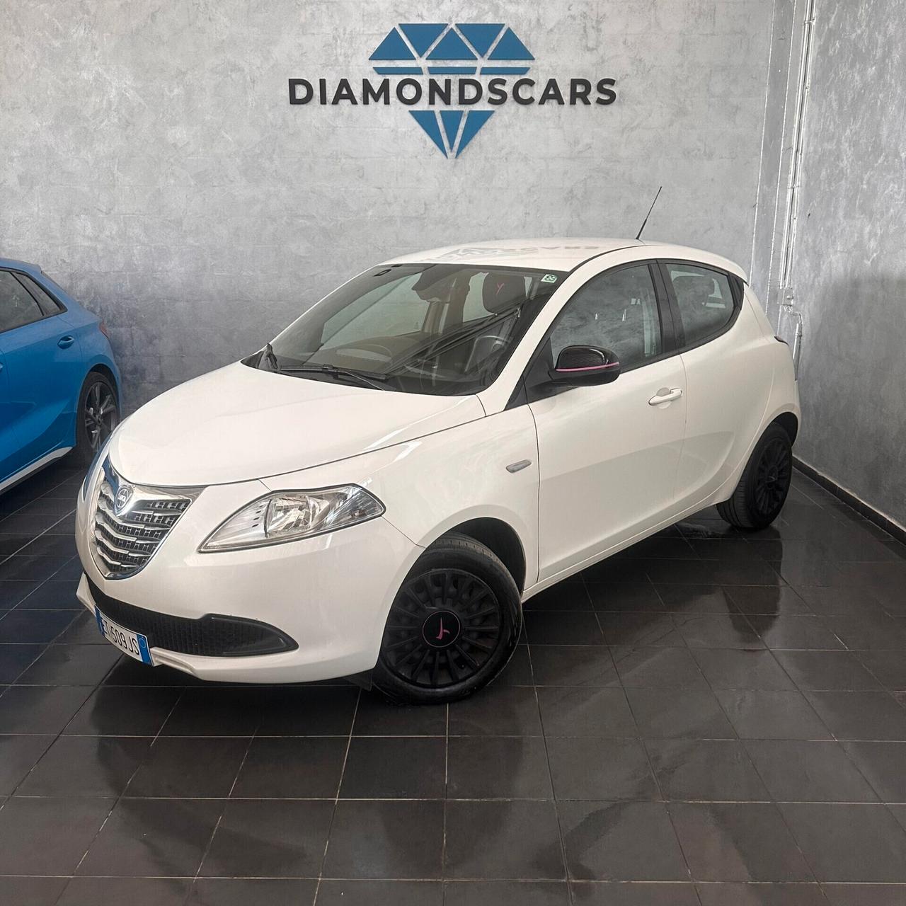 Lancia Ypsilon 1.2 69 CV 5 porte S&S Gold